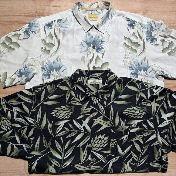 Tommy Bahama Shirt LOT of 2 Mens L Short Sleeve‎ 100% Silk Hawaiian Beach Floral - Picture 1 of 11